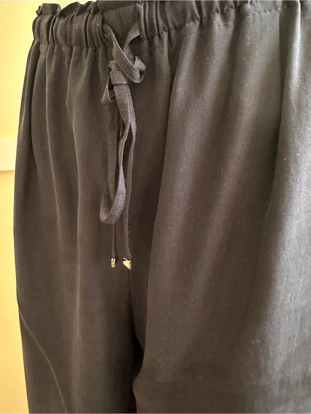 Emanuel Ungaro 100% Silk Wide Leg Trousers | Black Tie Waist | Size Small - Picture 4 of 6